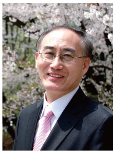 송관택 목사, 본지 논설위원, 한국교회독서문화연구회 대표, 크리스천북뉴스 자문위원, 저서 다수