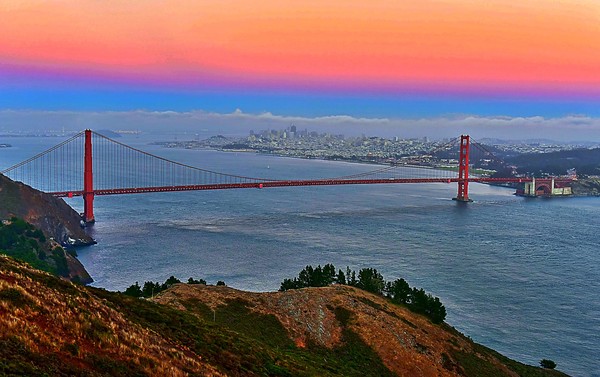 이편과 저편을 잇는 다리가 없다면....한국교회는 저 다리와 같은 지도자가 필요하다.