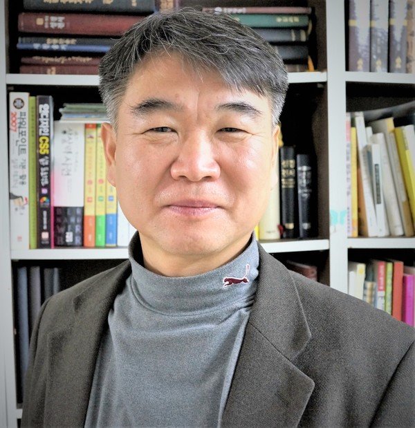 저자, 이일화 목사