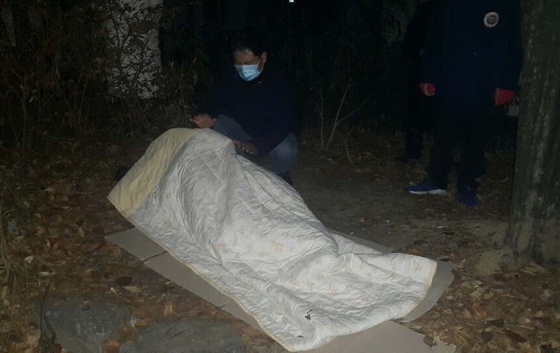 야간 순찰을 도는 임명희 목사, 추운 겨울 따스한 방구석조차 이들을 생각하면 천국이다.