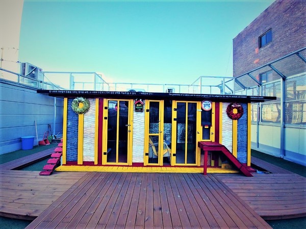 강동구청 '리본' 옥중에 있는 길고양이 쉼터