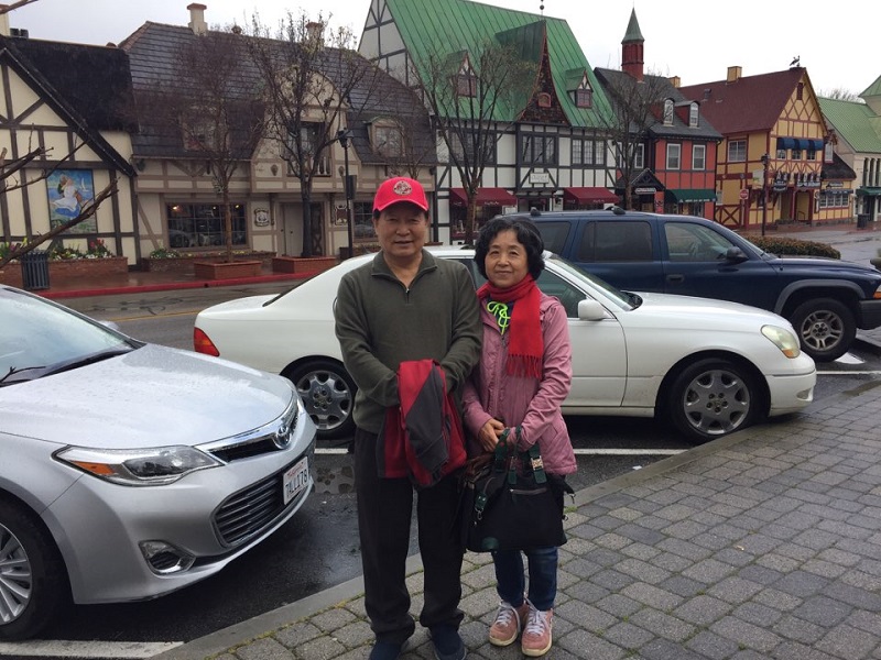 한명철 목사는 미국 캘리포니아주 은혜와 평강교회를 담임하며 30권의 저술과 글쓰기를 통해 복음 사역에 애쓰는 목회자다