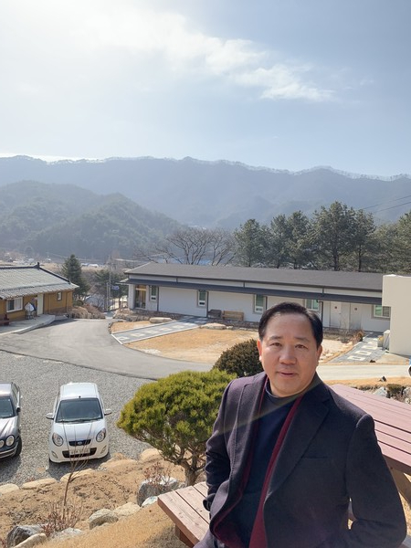 최원영 목사, 본푸른교회, 본헤럴드대표, 서울신학대학교신학박사, 변화산기도원(춘천)협력원장. 등