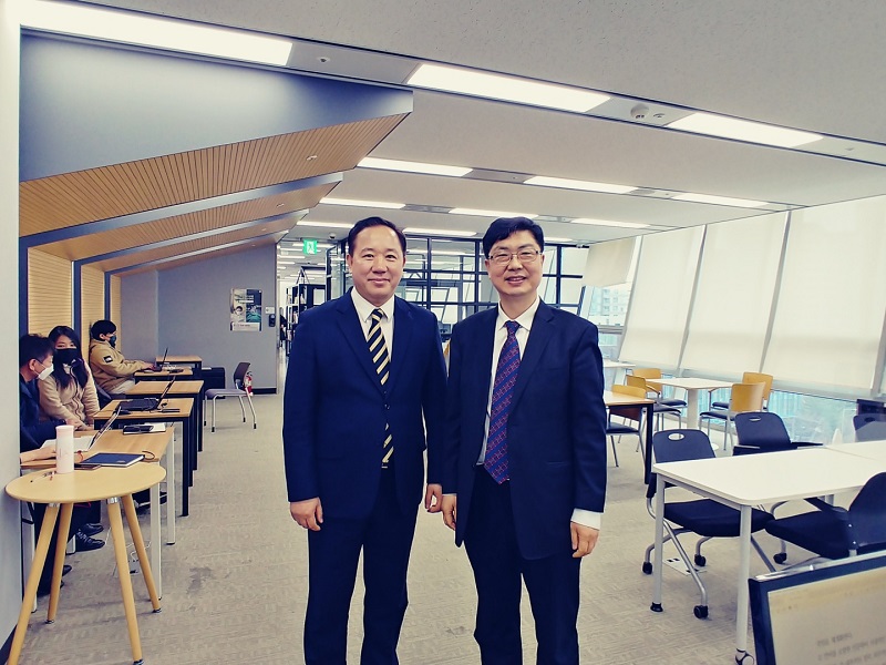 박동명 원장 인터뷰 (왼쪽 최원영 본헤럴드대표, 오른쪽 박동명 선진사회정책연구원 원장)