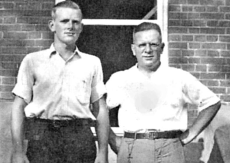 1939년 평양외국인학교를 졸업한 쇼(왼쪽)가 미국 유학에 앞서 아버지 서위렴과 찍은 사진.