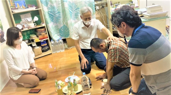 이명재목사(실로암교회), 미얀마형제들 일터 심방.