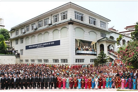 네팔 카트만두 하나님의교회 현지 신도들 (출처: 「신동아」)