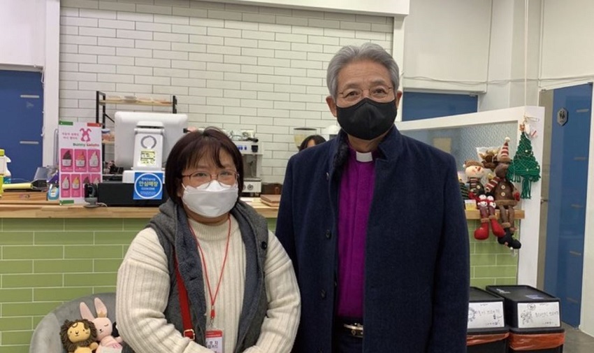 감리교 이철 감독회장은 입원 당일 정해윤 목사를 심방 후 박해진 사모를 위로했다