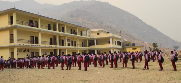 쁘렘씨가 학교장으로 근무하는 Kantheshwar secondary School 