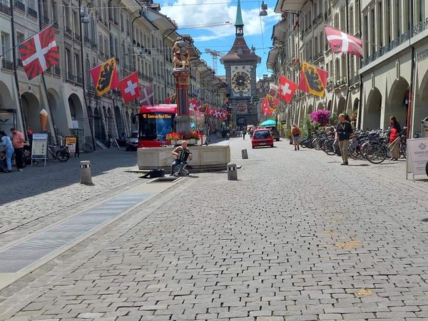스위스 연방 수도 배른, 오백년이란 긴 세월 동안 보존되어온 베른 구 시가지는 세계십대문화유산에 등재되어있다.