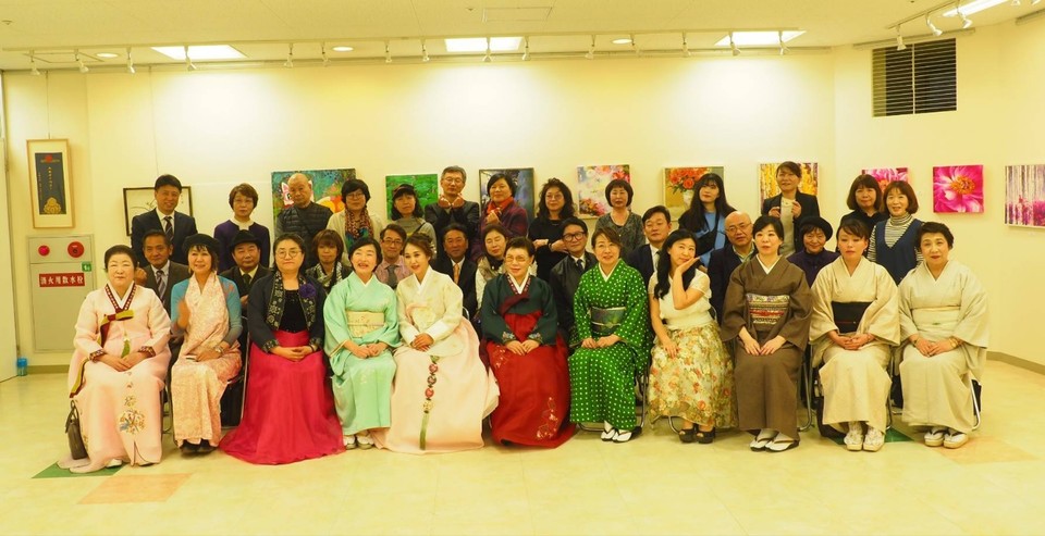 오사카갤러리 주최  '제2회 한, 일 미술축제' 단체사진