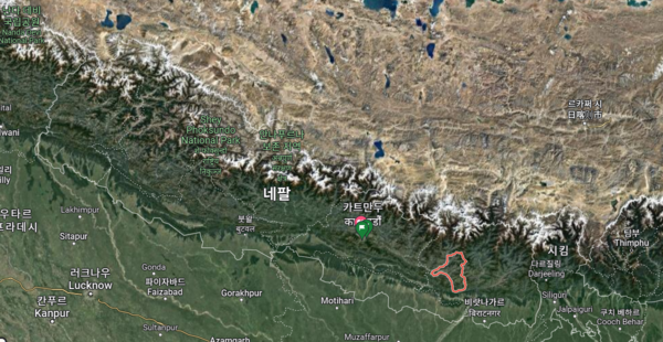 붉은색 테두리지역이 "Khotang 코오땅"입니다