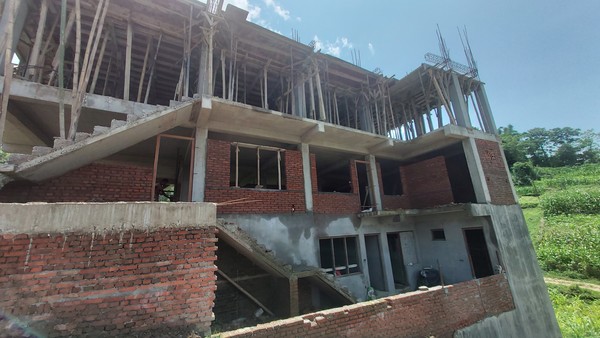 카트만두외곽의 철근콘크리트구조와 벽돌 시공모습!