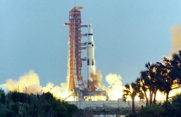 1970년 4월 11일에 발사된 아폴로 13호의 모습 출처:NASA