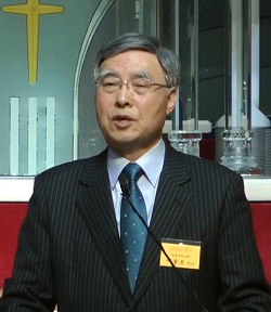 이용호 목사 (고신대학 동대학원 졸, 전 예장고신총회 총회장, 전 대한성서공회 이사장, 서울 영천교회 원로목사)