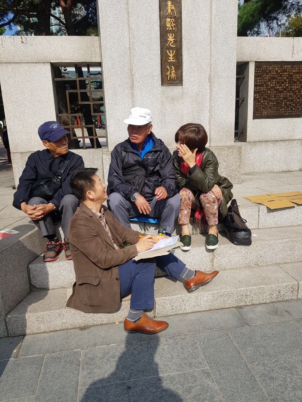 그의 몸은 물류 현장에 그의 꿈은 선교현장에 있다.