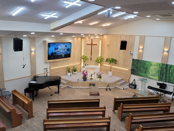 본푸른교회 본당