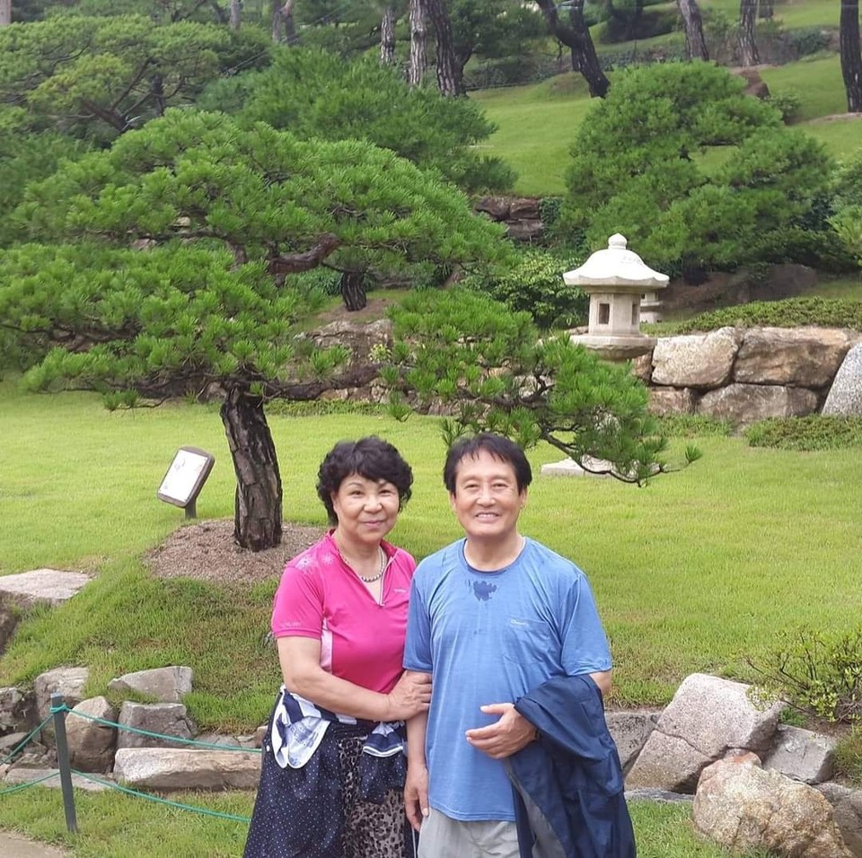 김승주 목사와 그의 아내 이삼배 사모님