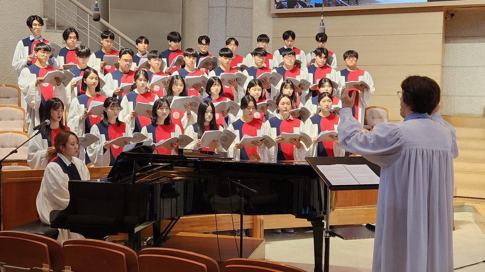 '거기 너 있었는가'를 특송한 감신대 찬양대