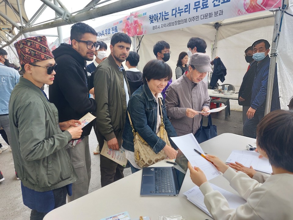 행사는 풍성한 즐길거리 먹거리가 가득했다