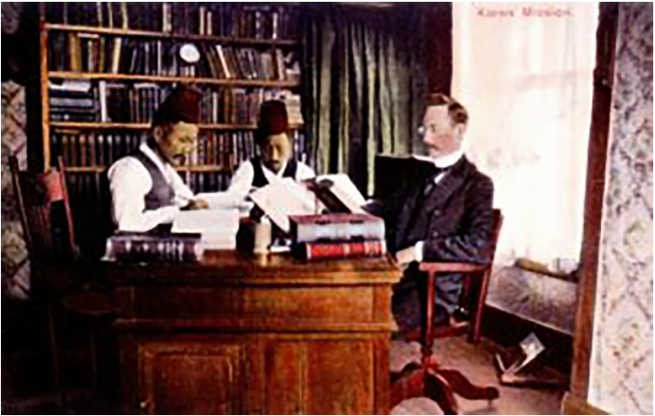 레이놀즈 선교사와 성경번역위원회(1910) 왼쪽 김정삼, 가운데 이승두