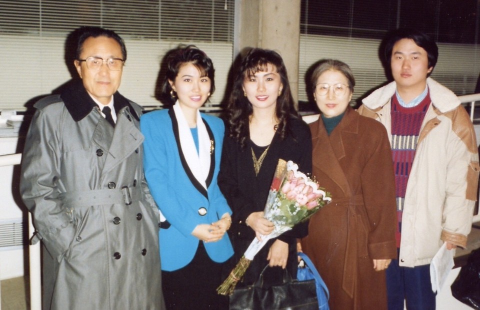 ▴김리관 목사, 김수경, 언니(김은경), 어머니, 남동생(김용일) (서울대 동문 음악회 후)