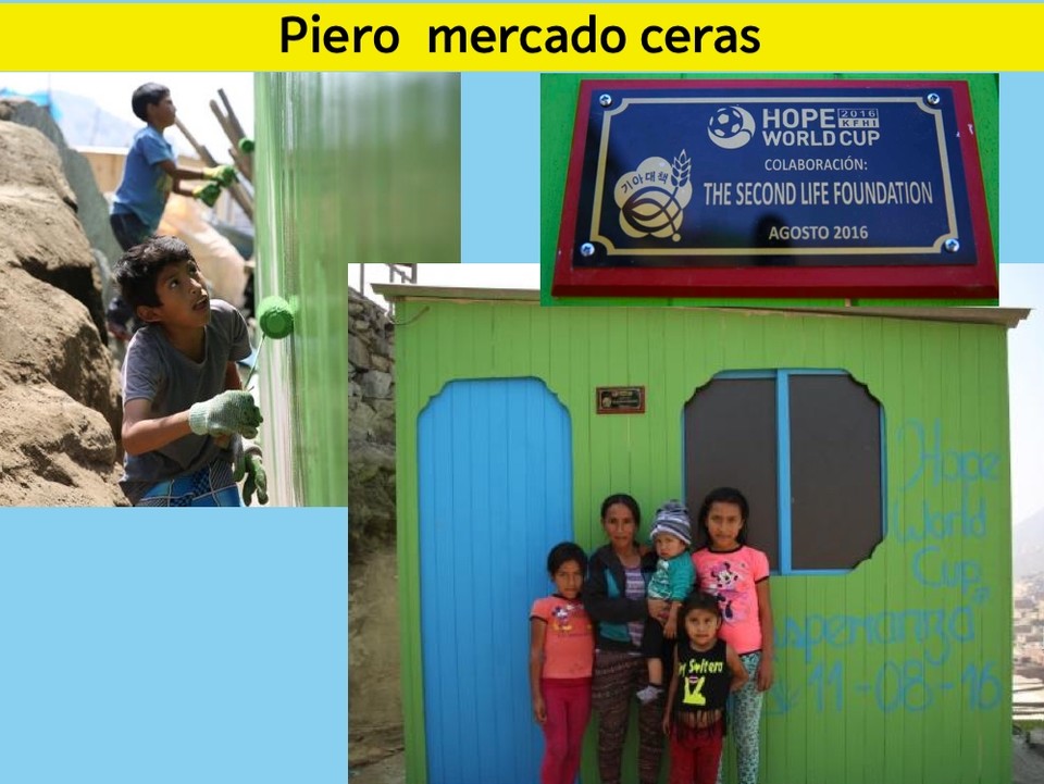 ▴페루에서 절벽같은 곳에서 천막을 치고 사는 이들에게 지어준 집들