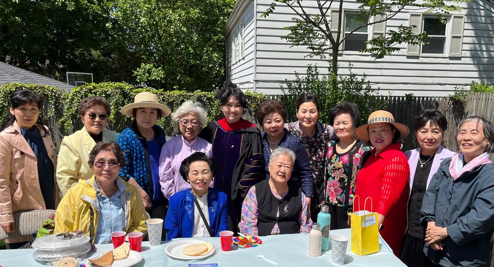 ▴미주한인여성목회자들과 김수경 목사(뒷줄 중앙)