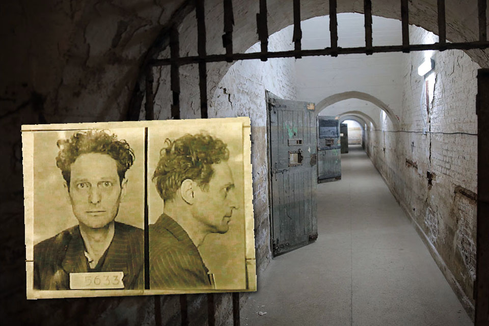 Richard Wurmbrand는 기독교 신앙 때문에 공산주의 루마니아에서 14년 동안 투옥 당했다