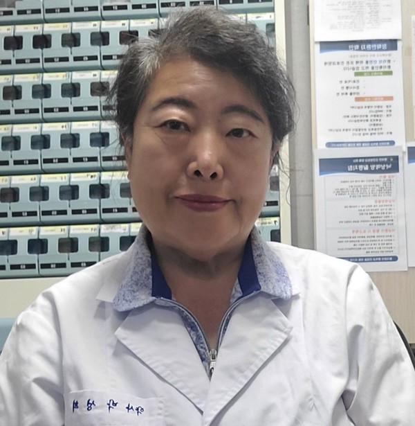 박성희 목사, 본헤럴드시니어기자, 동덕여대약대, 행복한요양병원약국장, 대한약사회 약바로쓰기운동본부 강사, 한국 마약 퇴치 운동 본부 강사, 순복음 힐링교회 담임목사