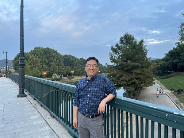 박훈 목사(백련교회)