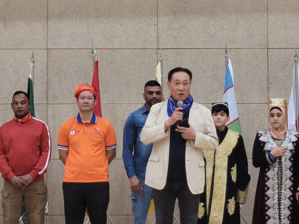 개 회선언을 맡은 (사)한국다문화희망협회 이사장 장윤제 목사(광주시외국인지원단체협의회 부회장)