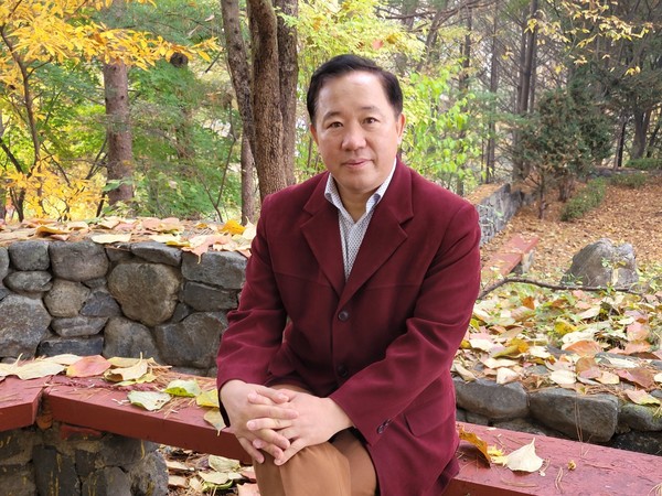 최원영목사, 본푸른교회, 본헤럴드대표, 서울신학대학교신학박사 등, 저서로는 주기도문연구 등이 있다.