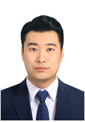 이요진 원장 / 마인드치유클리닉 대표원장, 뉴런브레인연구소장, 법무부 범죄예방 및 보호관찰 전문상담사국제교도협회 한국본부 마약,알콜,도박 전문상담위원, 한국청년마약예방퇴치총연합(한마총) 자문위원, (사)한국알콜중독마약퇴치운동본부 상담전문위원