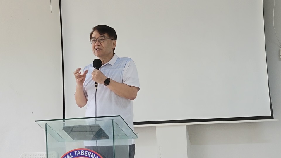 장성철 목사(보스톤 장로교회 담임목사)