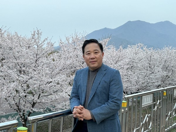 최원영목사. 본푸른교회, 본해럴드대표