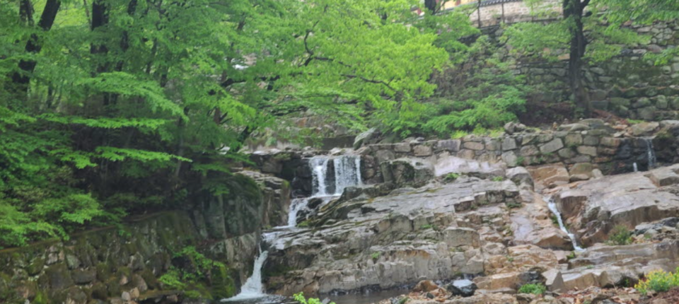 석남사 계곡(사진 조성연)