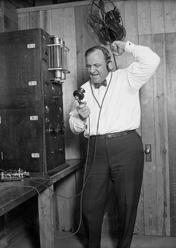 폴 라더(P.Rader;1879-1938)목사의 방송국 사역