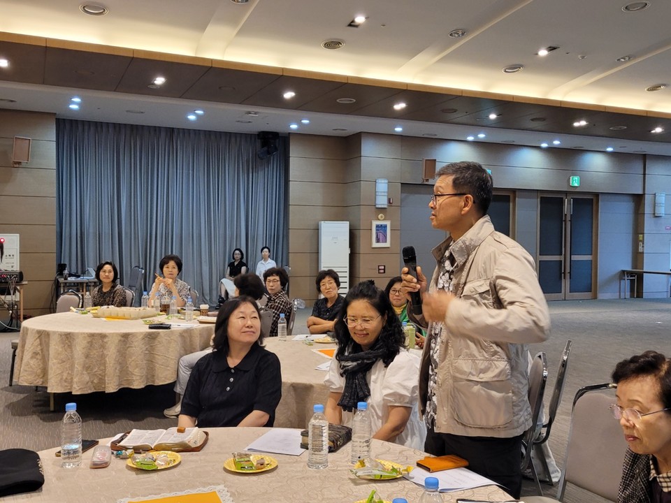 철원 수피령교회 장아브라함 목사 "예배의 틀에서 벗어날 수 있어"