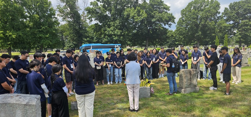 이태산 묘지 방문