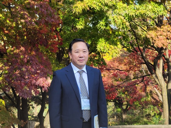 최원영목사. 본푸른교회, 본헤럴드대표, 1`2광주리비즈니시미션포럼대표, 서울신대신학박사. 등