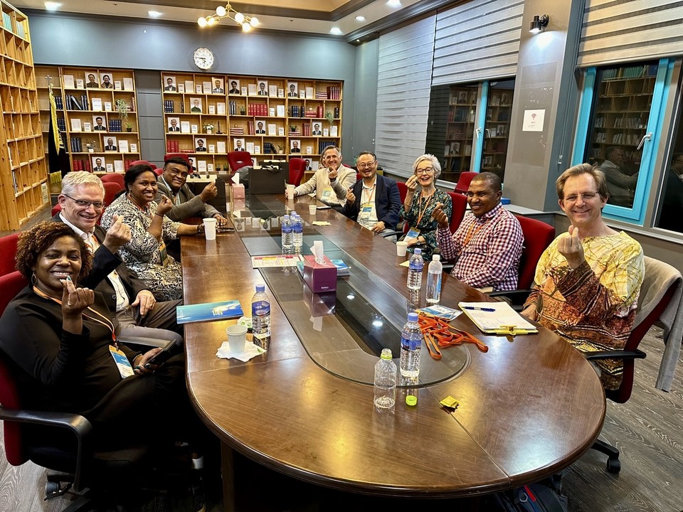 로잔 미디어 인게이지먼트 리더십들