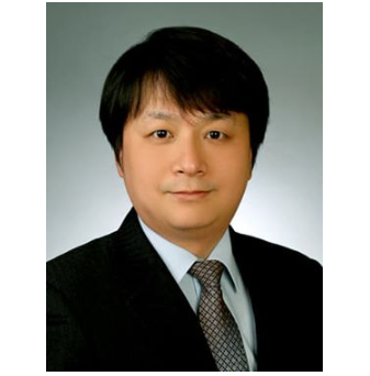 김만옥 목사는 정통적 칼빈주의자로 아신대와 개신대와 낙스신학대학원과 그레이스신학대학원에서 신학을 공부하였고, 6권의 저서와 1권의 공저가 있으며 개신대 강사를 역임했고, 경북 영주에서 바른교회를 담임하고 있다