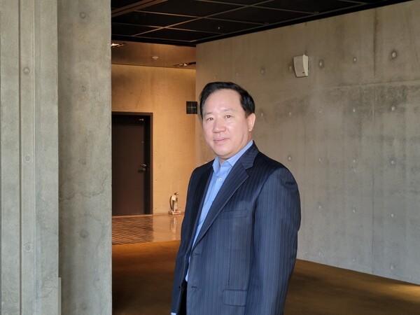 최원영 목사. 본푸른교회, 본헤럴드 대표, 12광주리 대표, 서울신대신학박사. 등