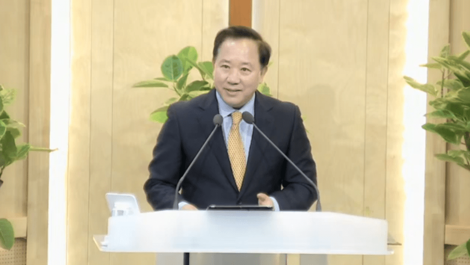 최원영 목사, "빛을 만나면 한순간에 삶이 달라지고 사명이 회복된다"