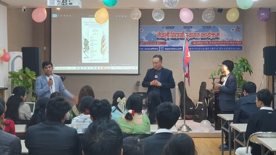 장윤제 이사장 "멀리 고국을 떠나온 학생들이 한국에서 안전하게 정착하고, 학업에 전념할 수 있도록 돕겠다"