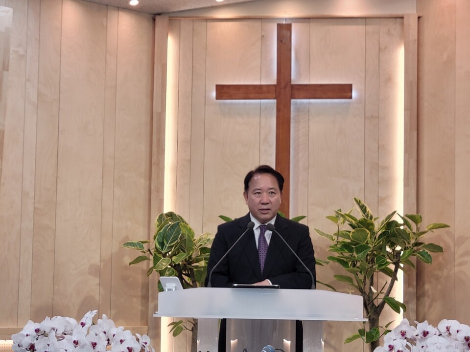 최원영 목사, "리더는 어떤 상황에서도 입술의 고백이 신앙적이어야 한다."