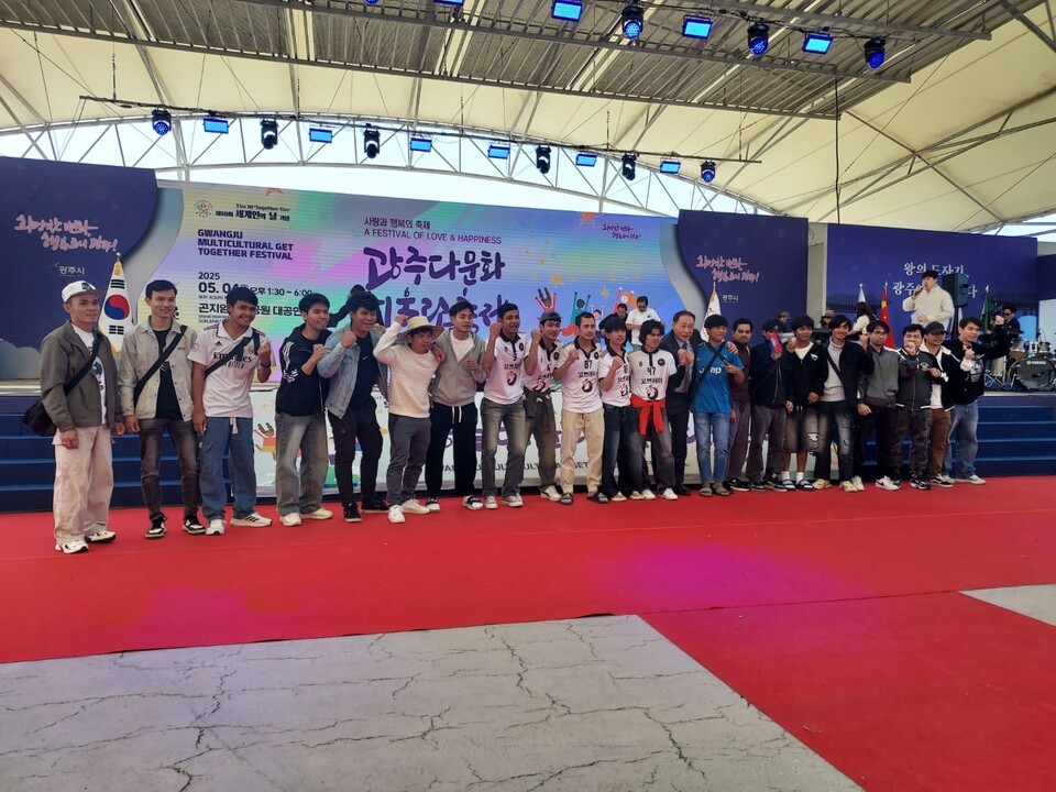 코쁘레이 축구단