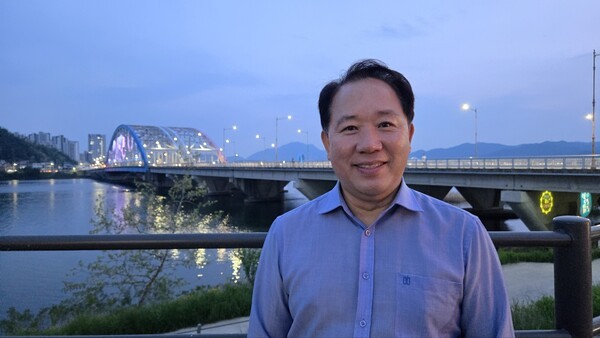 최원영 목사. 본푸른교회, 본헤럴드&TBMC 대표, 서울신학대학교 신학박사 등