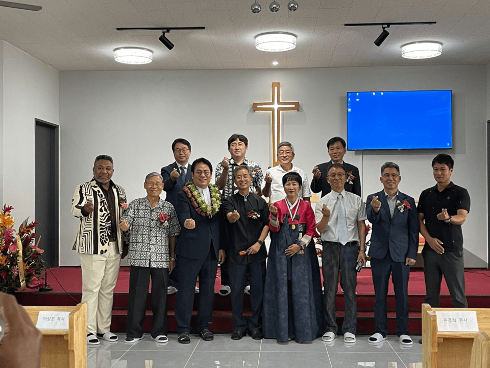 순서를 맡은 피지 선교사, 임직 받은 권사 ©박상기 선교사